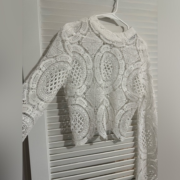 Lace high neck top - Picture 2 of 2